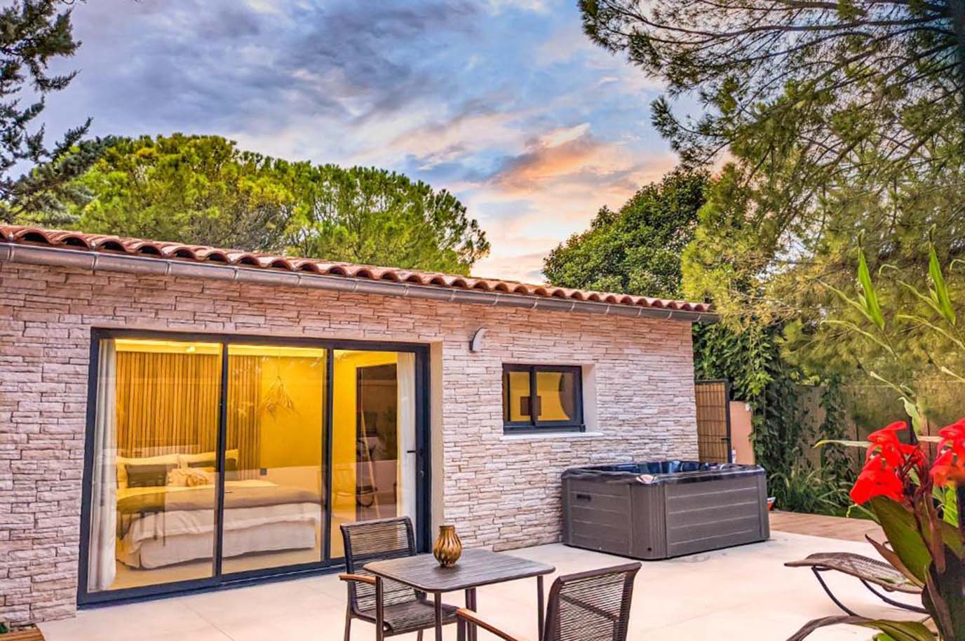 Exploration des Havres de Sérénité : Les 5 Meilleurs Hôtels Spa à Nîmes